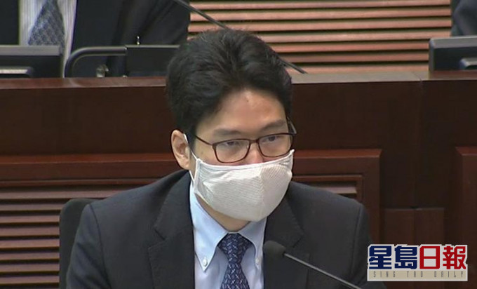 財庫局副局長陳浩濂表示,稅務局會建立「個人稅務網站」、「商業稅務網站」,以及「稅務代表網站」。
