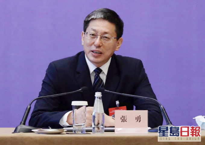 張勇引述姬鵬飛指行政立法司法相互制衡,特首要有實權。 資料圖片
