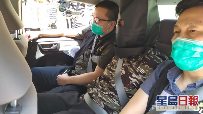 警方拘捕8人。