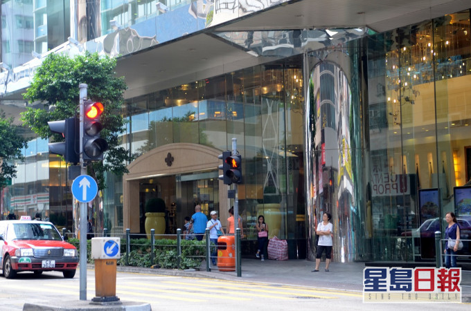 尖沙咀龍堡國際納入強檢名單。資料圖片