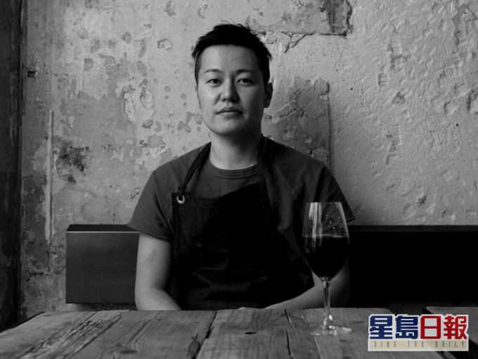 巴黎著名混血厨师Taku Sekine。网图
