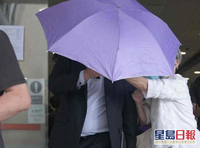 被告陳俊傑(左) 。 資料圖片
