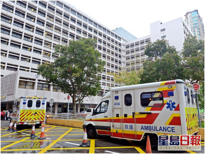 事主清醒被送往伊利沙伯醫院治理。資料圖片