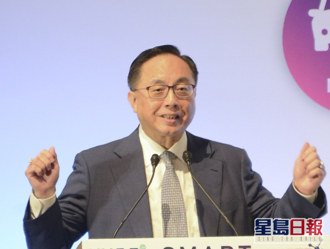 楊偉雄今日年滿65歲離任。資料圖片