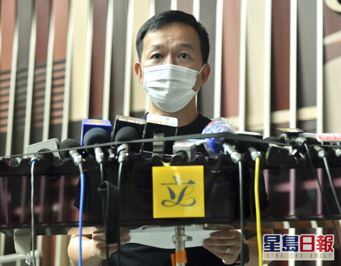 陳志全指,自己是否跟隨,需視乎是否全部民主派議員亦願意服從民調結果。資料圖片