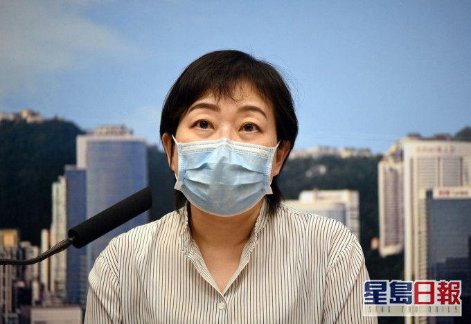 張竹君指今日較少人確診或與昨日打風有關。