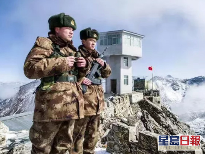 解放軍士兵在中印邊界巡邏。網圖