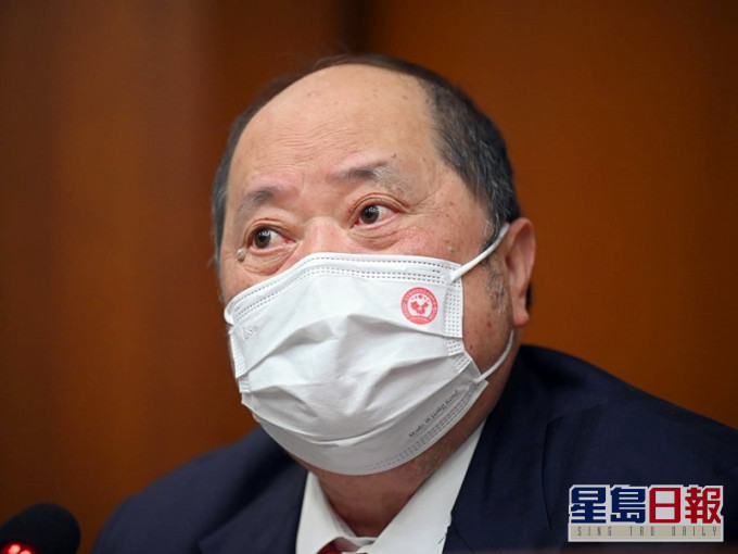 金融服務界議員、經民聯張華峰對政府提高股票印花稅表示非常失望。