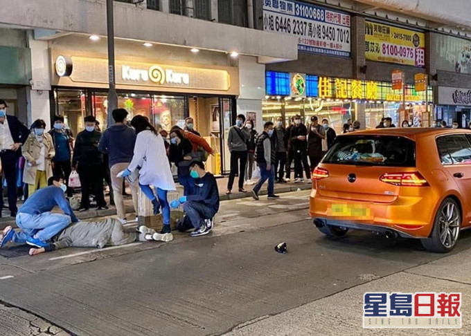 诊所医生到场急救。网民Hilda Lam摄