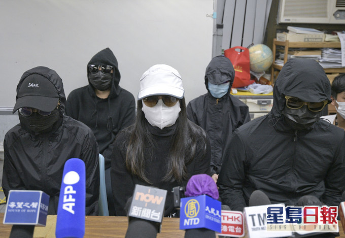 部分港人家属。资料图片