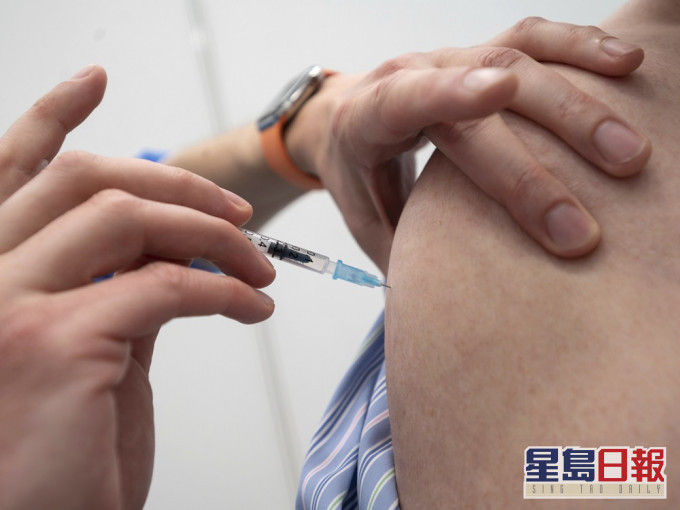 當地發生數十宗心肌炎個案,主要是在注射第二劑之後出現。AP圖片