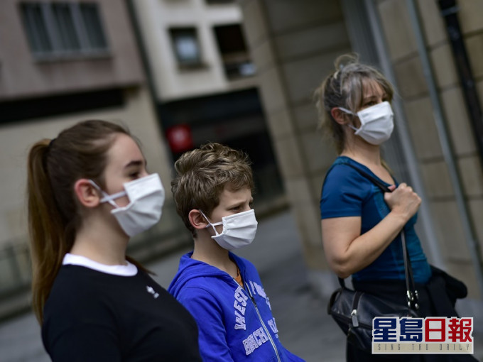 除了美国在西班牙等多国都有儿童病人现罕见发炎症状。AP