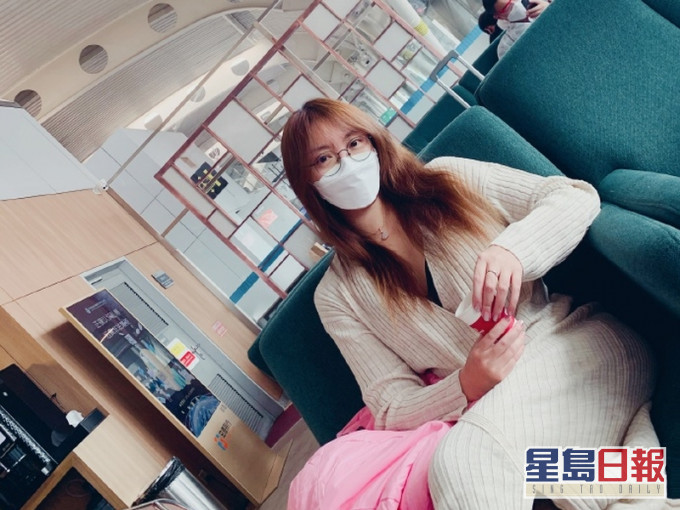 女子疑出國避避,卻因疫情被困海上郵輪,更出現發燒症狀。(網圖)