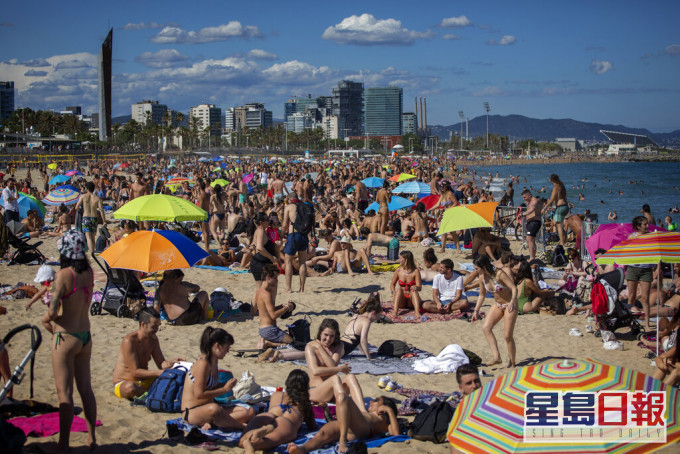 西班牙下周日起將容許大部分歐洲國家旅客入境。AP