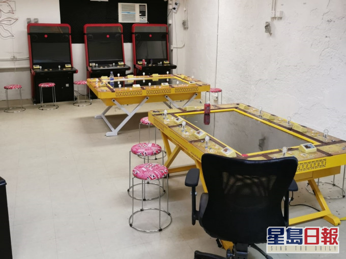 行動中,警員共檢獲3部釣魚機、現金約8,000元及2部大型遊戲機。
