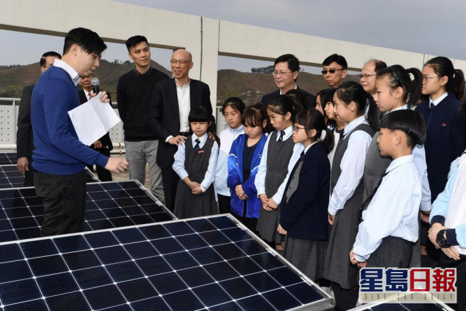 採電學社為學校安裝太陽能發電系統。資料圖片