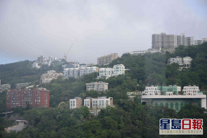 肺炎疫情拖累,近期山頂南區豪宅租金現急挫。
