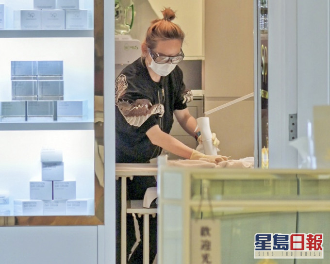 每间合资格美容院或按摩院处所会按其营运规模获发放一次过分层阶的资助。资料图片