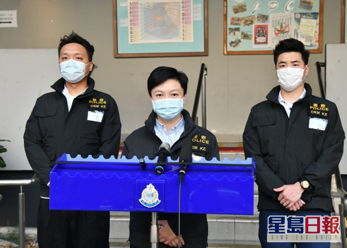 警方公布拘捕一男一女,涉嫌街頭騙取女學生財物「搵快錢」。