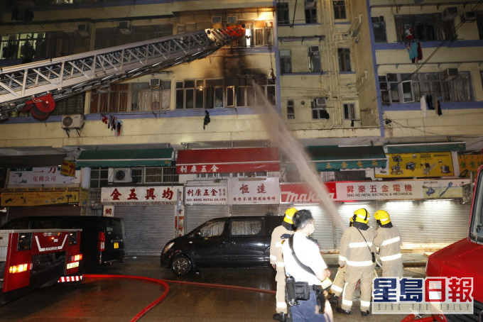 油麻地舊樓起火1死13傷。