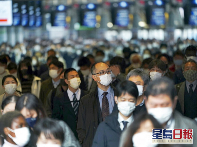 据报日本政府计画向民众发出电子「疫苗护照」。AP图片