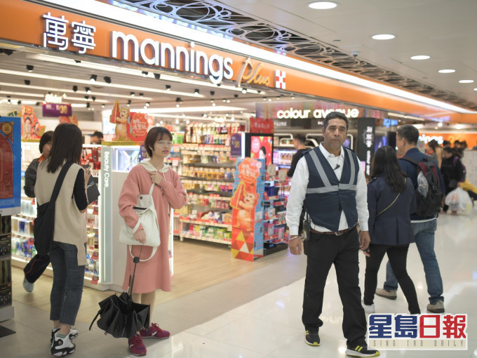 万宁指,取药服务能为有需要的用户带来便捷。资料图片