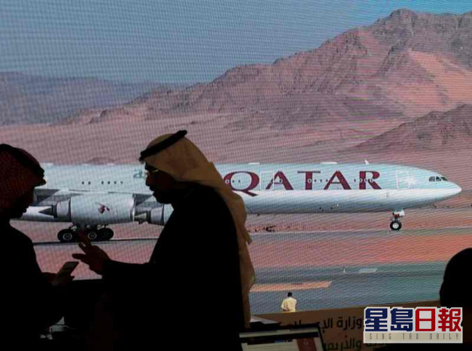 卡塔尔航空公司发出公告周一起恢复来往多哈和利雅得航班。AP