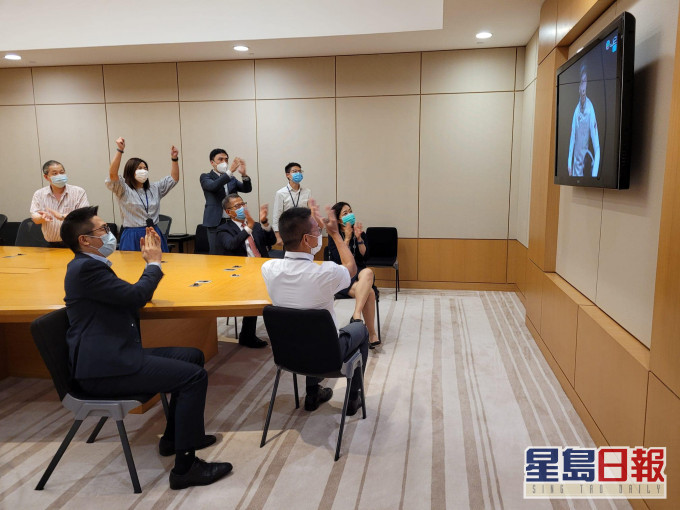 陳茂波希望晚上8時10分市民一齊「集氣」。陳茂波FB圖片