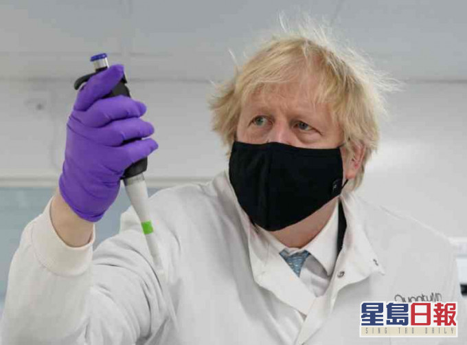 約翰遜矢言會致力促成全球合作推動疫苗配送工作。AP