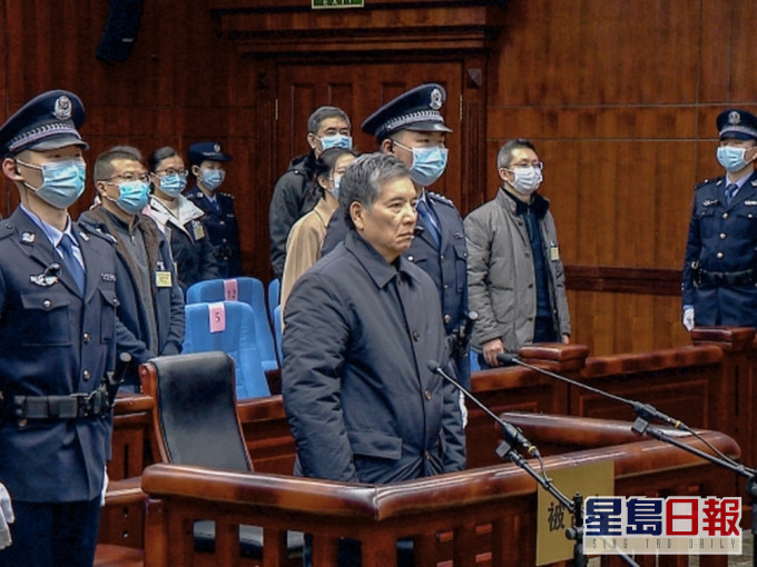 秦光榮一審被判七年。