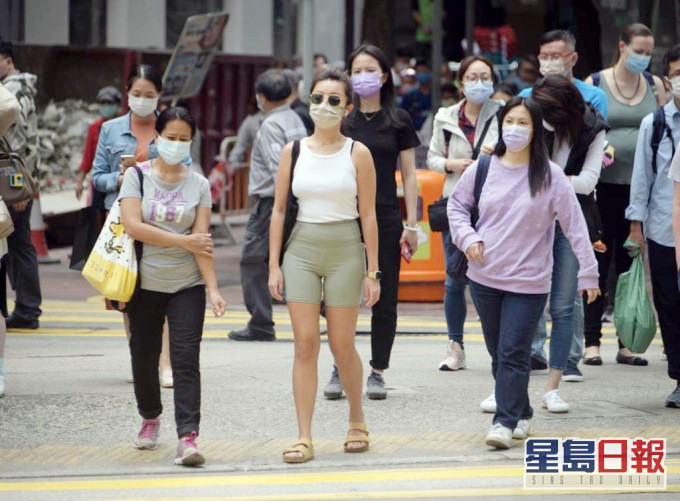 天氣持續炎熱。