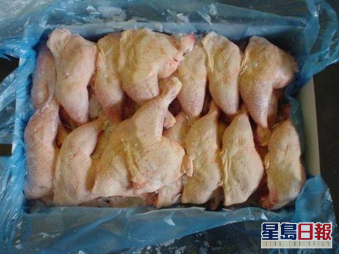 安徽一批国产鸡腿包装上发现新冠病毒。(示意图)