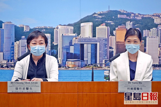 張竹君(左)表示支持全民檢測,何婉霞(右)指是個人決定不便回答。 資料圖片
