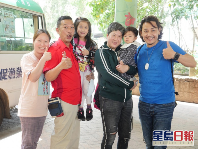 游飈与泽锋相识30年好兄弟,两家互相力撑。