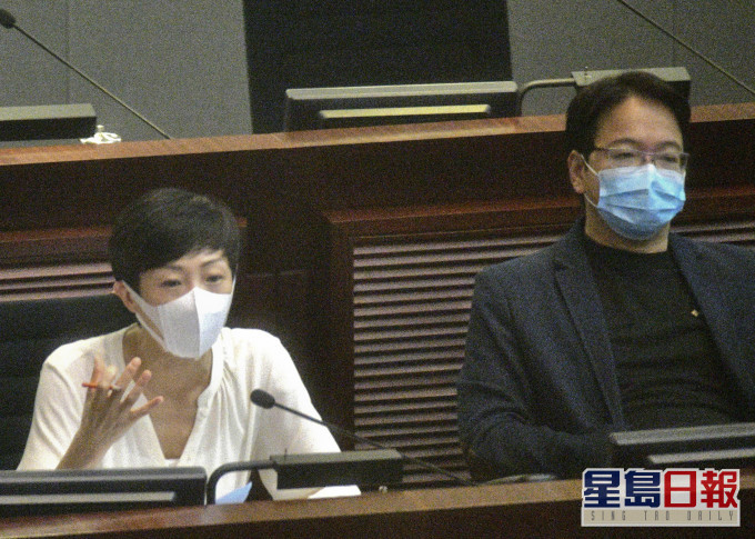 陈淑庄(左),莫乃光(右)。资料图片