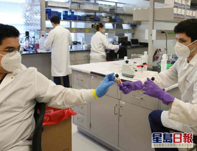 很多国家只对重疫区或患者做检测确诊数字未能反映全部。AP
