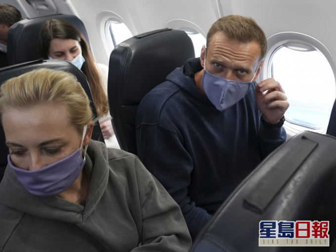 俄罗斯反对派领袖纳瓦尔尼与其妻将从德国返抵俄罗斯。AP图片
