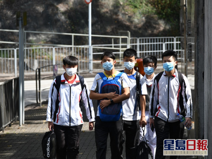 考評局宣布取消及精簡2022年文憑試中的校本評核要求。資料圖片