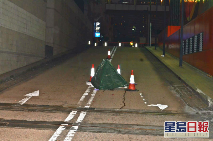 擎天半島17歲少年墮樓身亡。