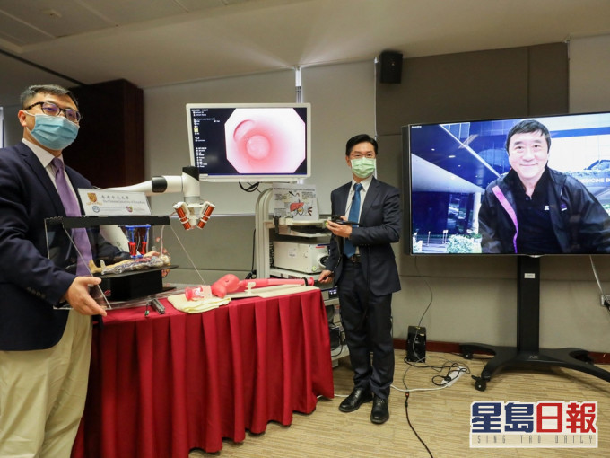 中大跨学科研究团队研发了一款配备内镜辅助磁力导航系统的「生物合成软体微型机械人」。