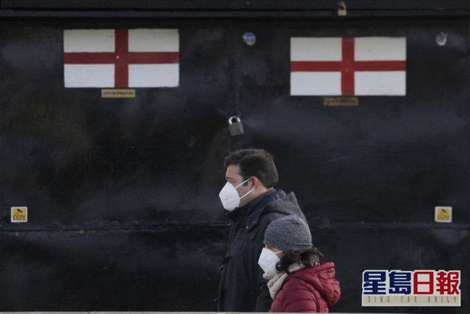 英國發現77宗南非變種病毒確診個案。AP圖片