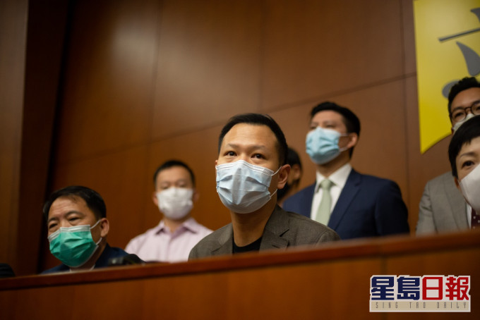 郭榮鏗說,若因捍衛法治被取消議員資格屬一生光榮。