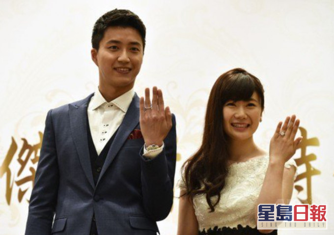 江宏杰(左)不明福原愛為何堅持離婚。網上圖片