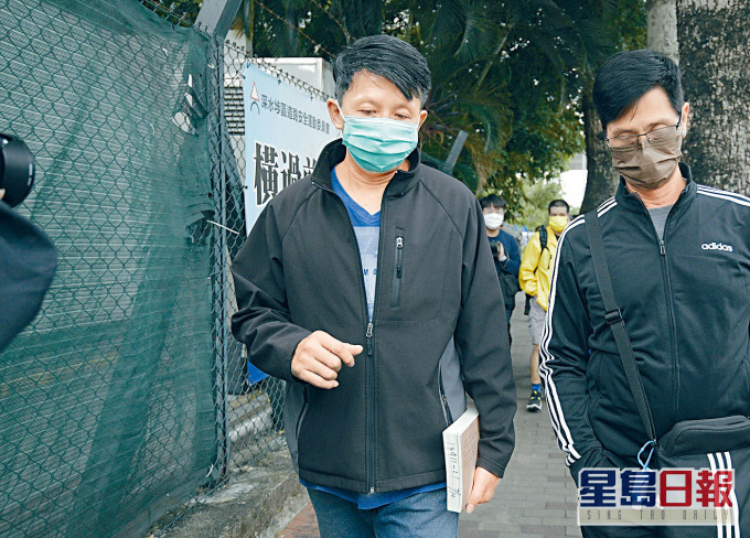 ■被告之一的陳多偉(左)獲准保釋。