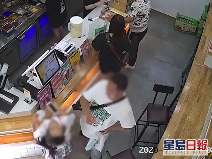 12歲女孩奶茶店內無故遭男子大力掌摑,警方已介入調查。(網圖)