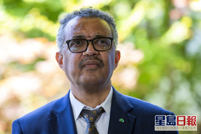 世衛組織總幹事譚德塞表示,太多國家正朝著錯誤的方向前進,新冠病毒仍然是頭號公敵。AP