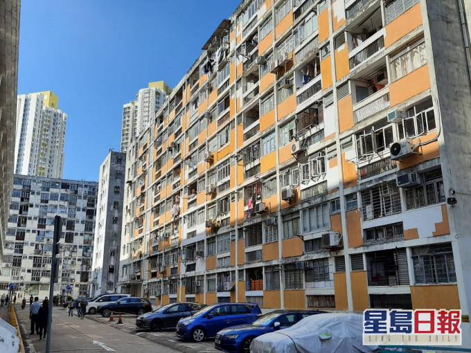 大坑西新邨重建計劃討論多年。