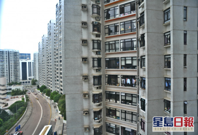 香港不少私人樓宇都會望樓景。資料圖片