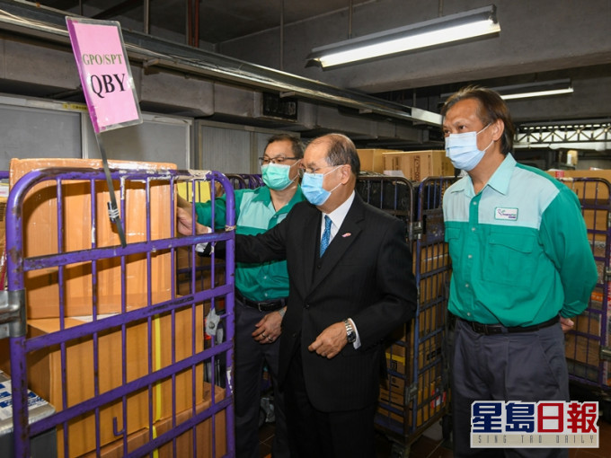 香港郵政恢復每天派遞。