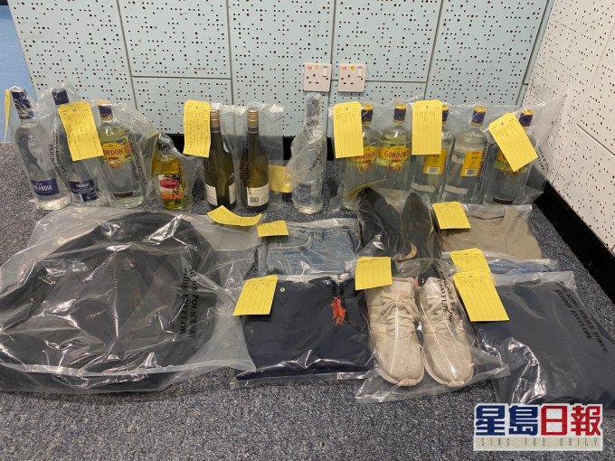 行動中檢獲的證物。警方圖片